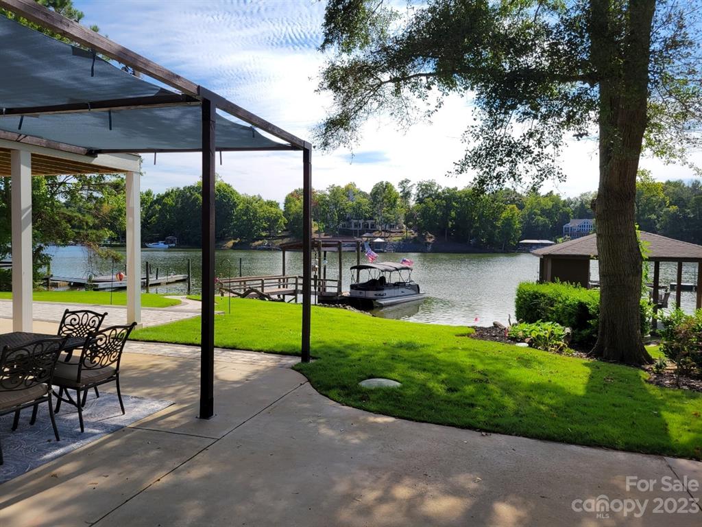 Riverfront - Residential