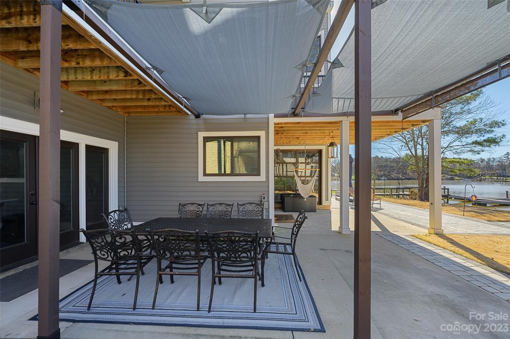 Riverfront - Residential