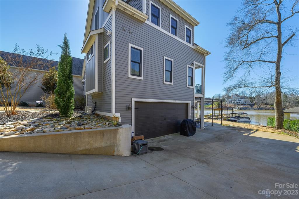 Riverfront - Residential