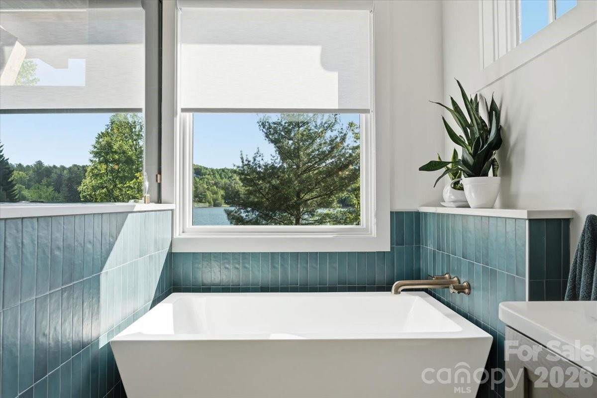 Eagle Lake - Residential