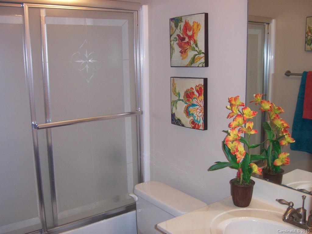 Avery Lake - Residential