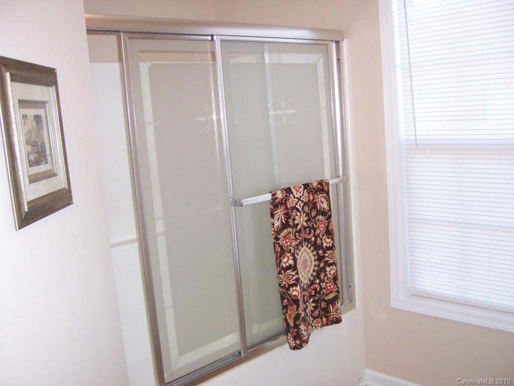 Avery Lake - Residential