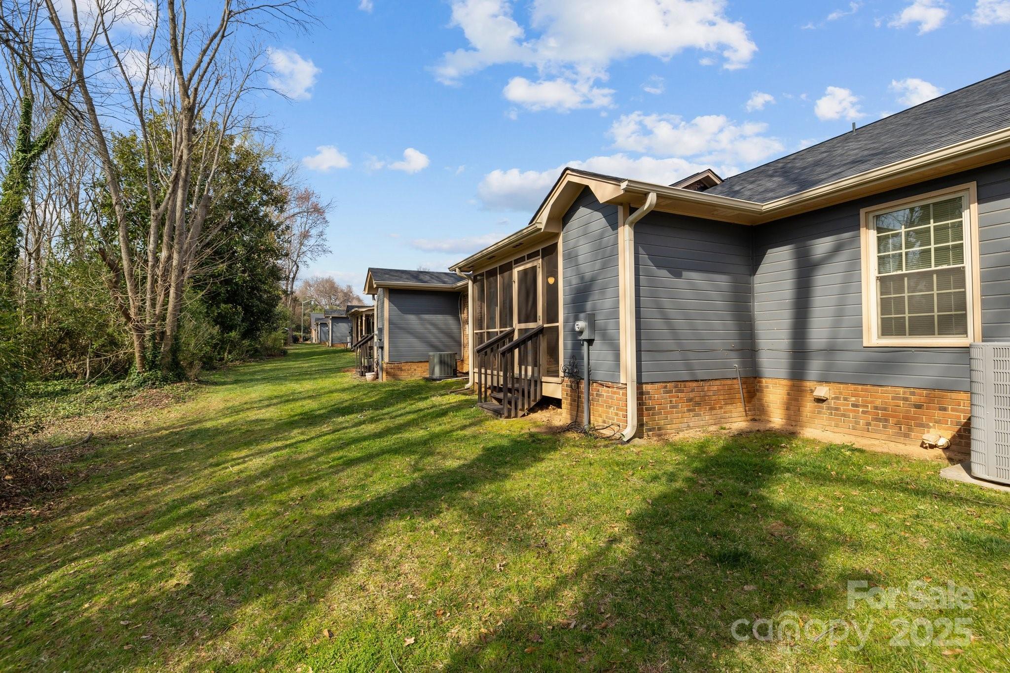 Olde Pointe - Residential