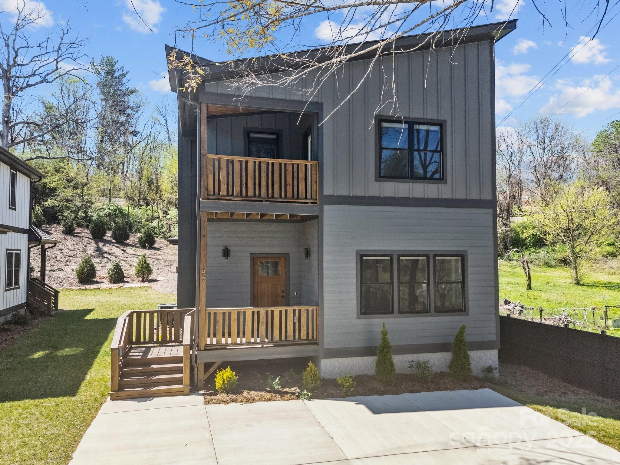 87 Glendale Avenue