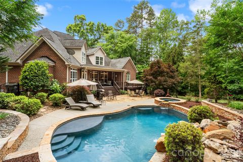 Photo of 211 Anniston Way, Davidson, NC 28036 (MLS # 4384923)
