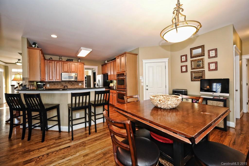 Lake Shore - Residential