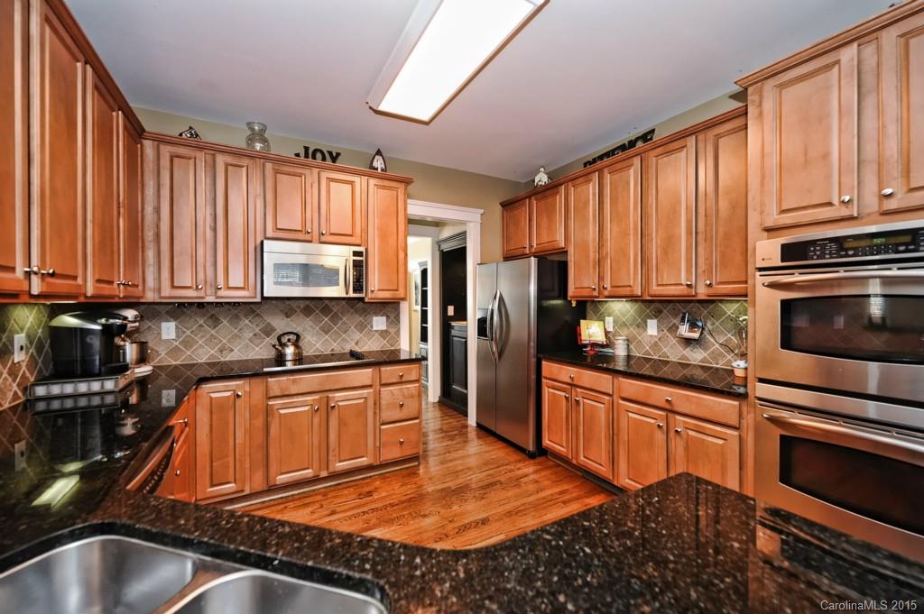 Lake Shore - Residential