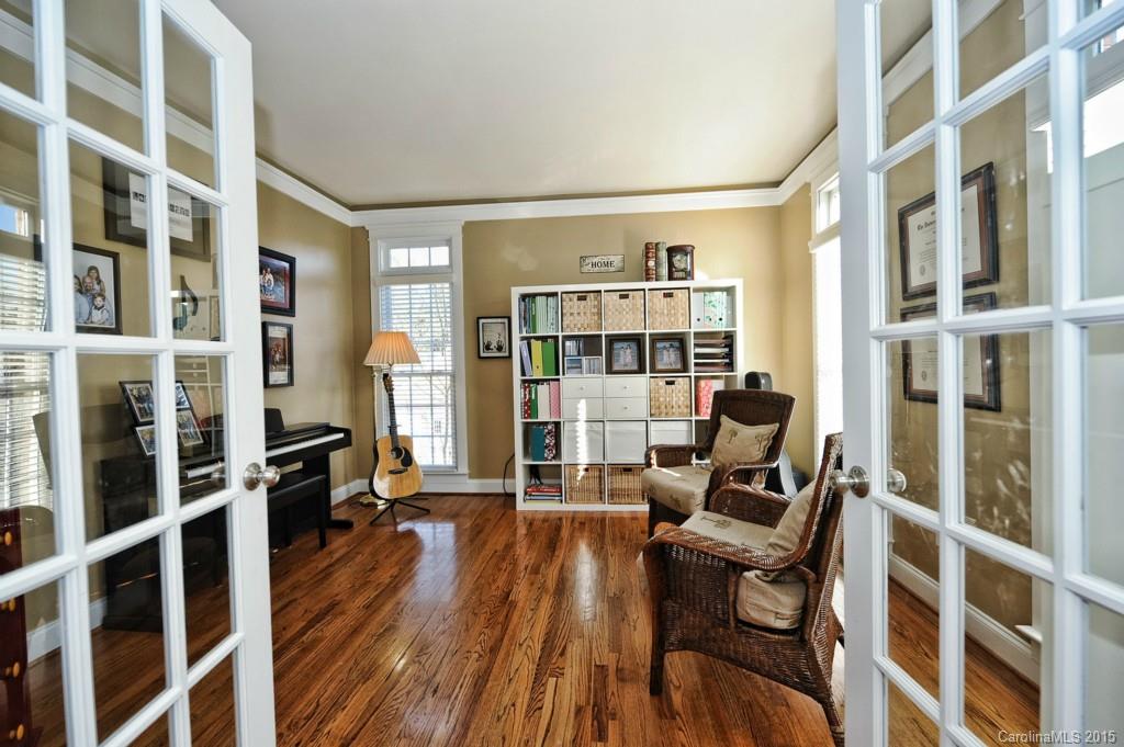 Lake Shore - Residential