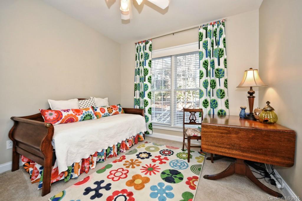 Lake Shore - Residential