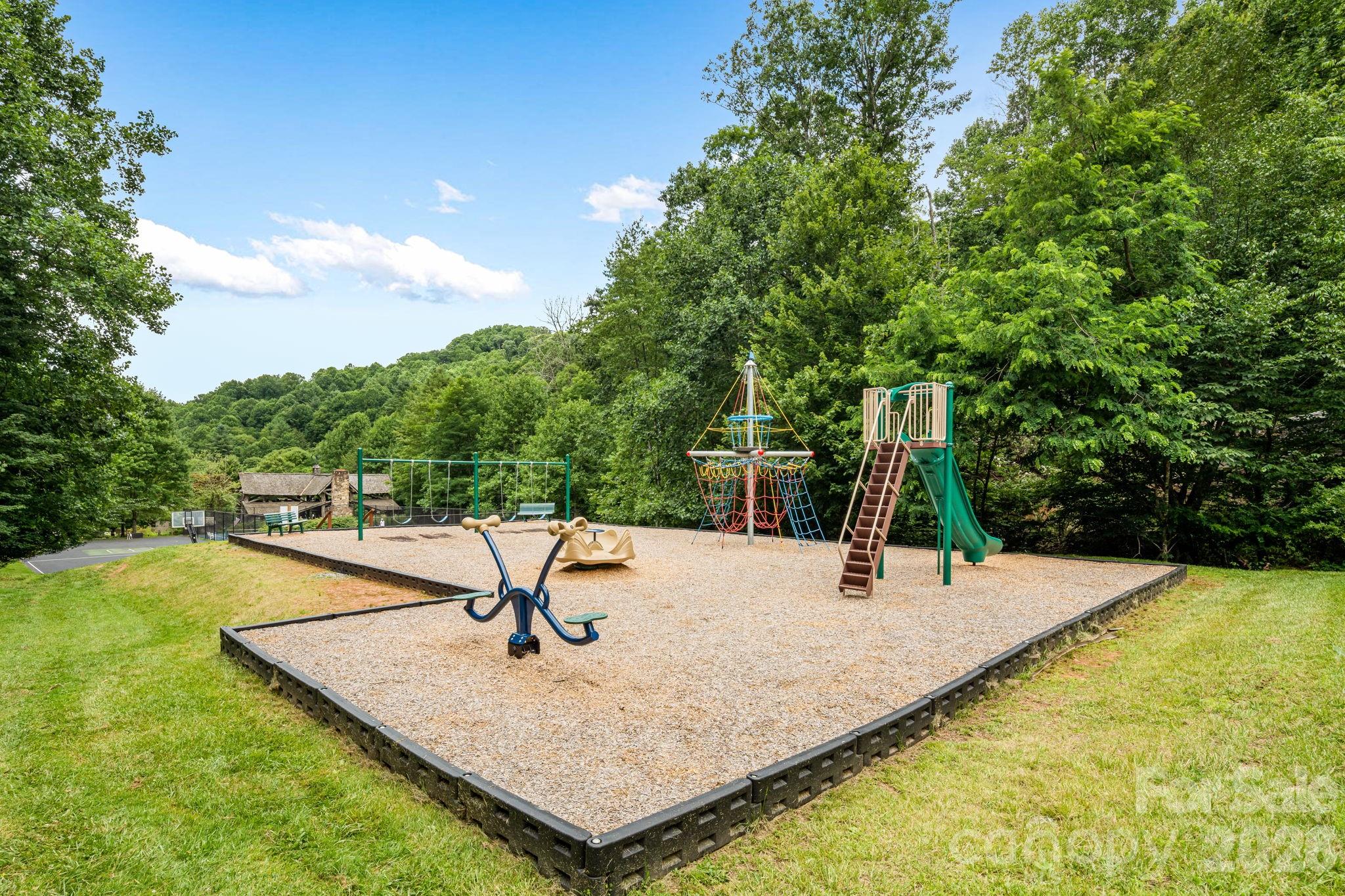 Wolf Laurel - Residential