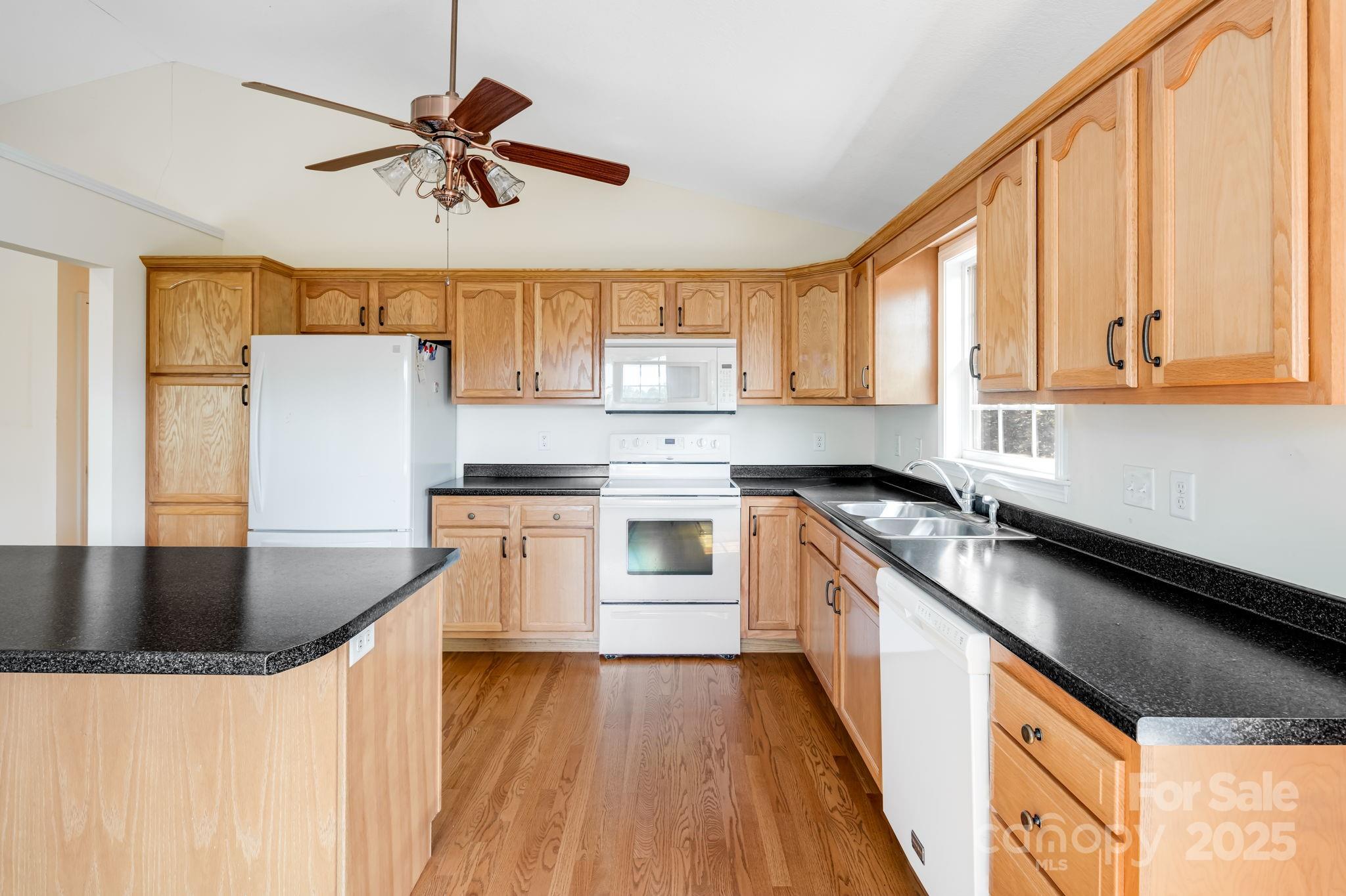 18 & 28 Sunberry Drive