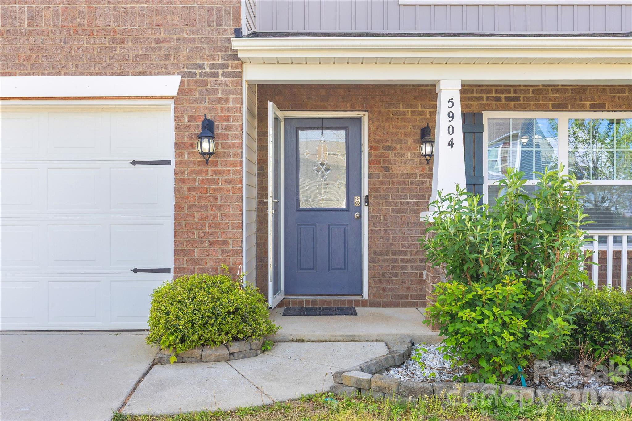 5904 Ellimar Field Lane