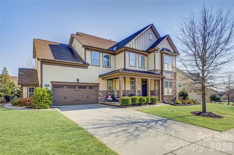 Photo of 17013 Luvera Lane, Charlotte, NC 28278 (MLS # 4344291)