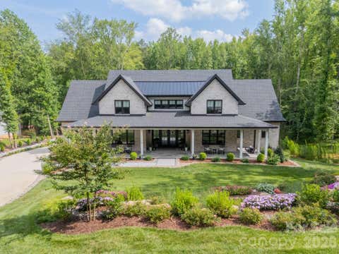 Photo of 1725 Turtlewood Drive, Waxhaw, NC 28173 (MLS # 4407986)