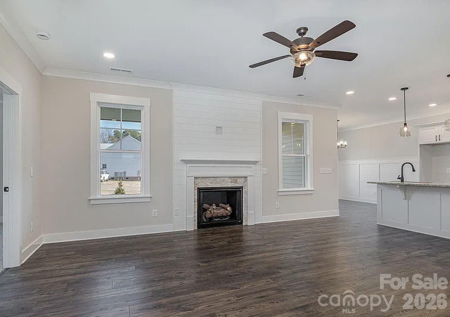 48 Tanseyleaf Drive