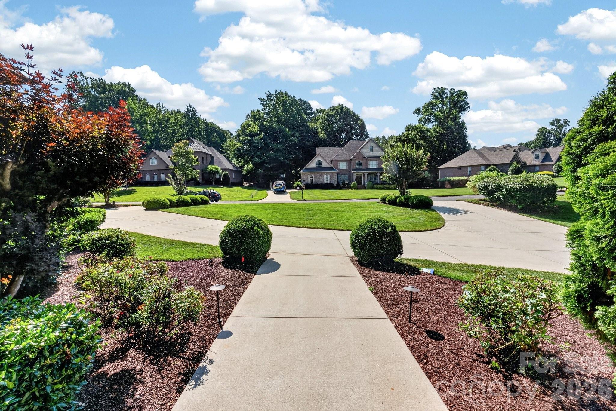 6543 Robin Hollow Drive