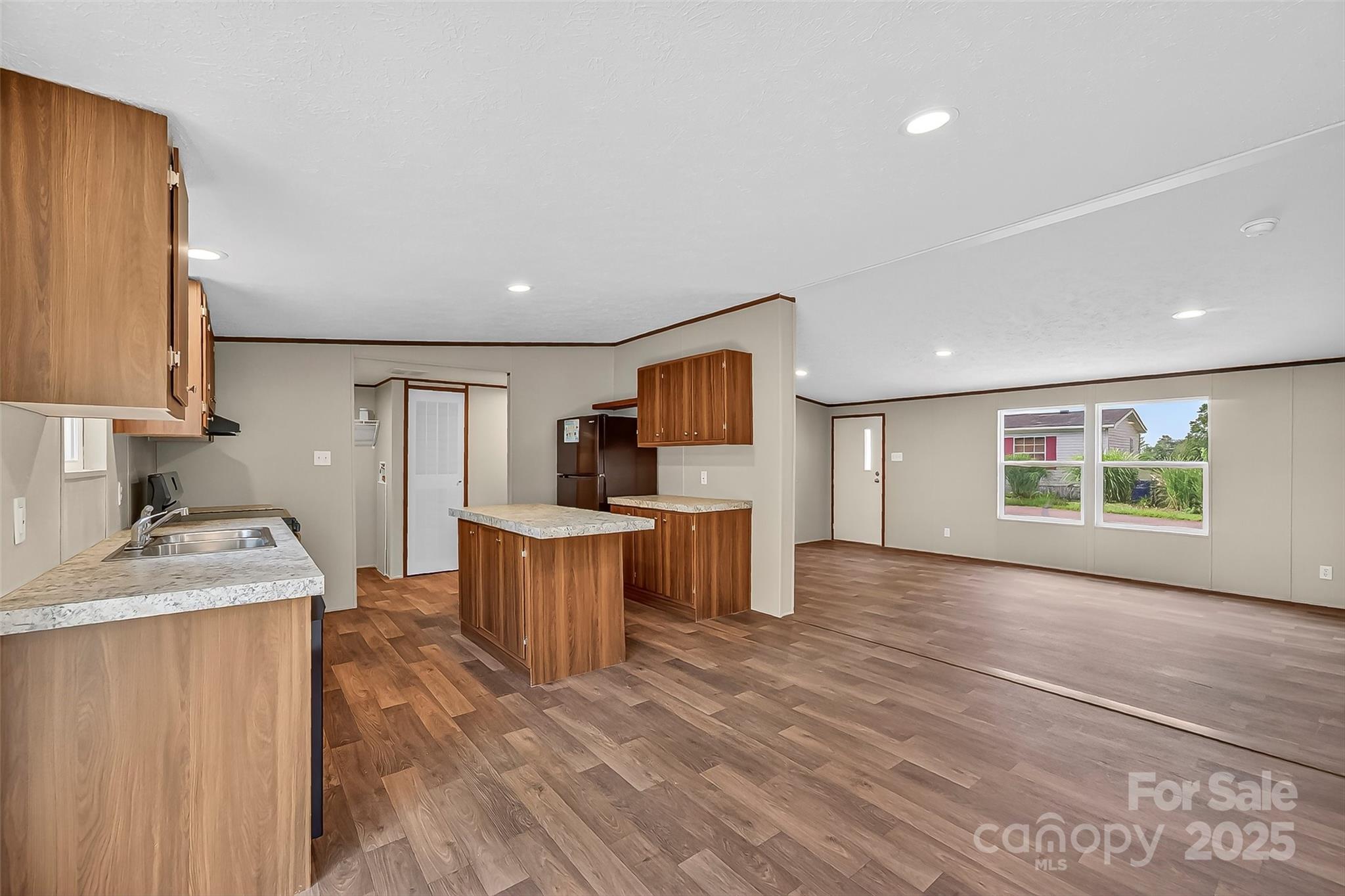 136 Weiss Road