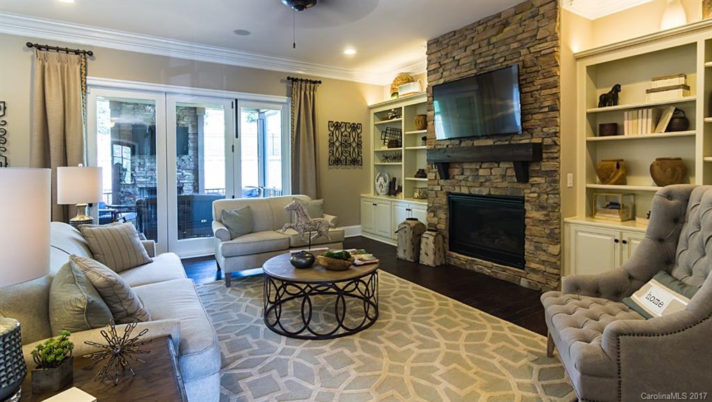 The Manors at Lake Ridge - Residential