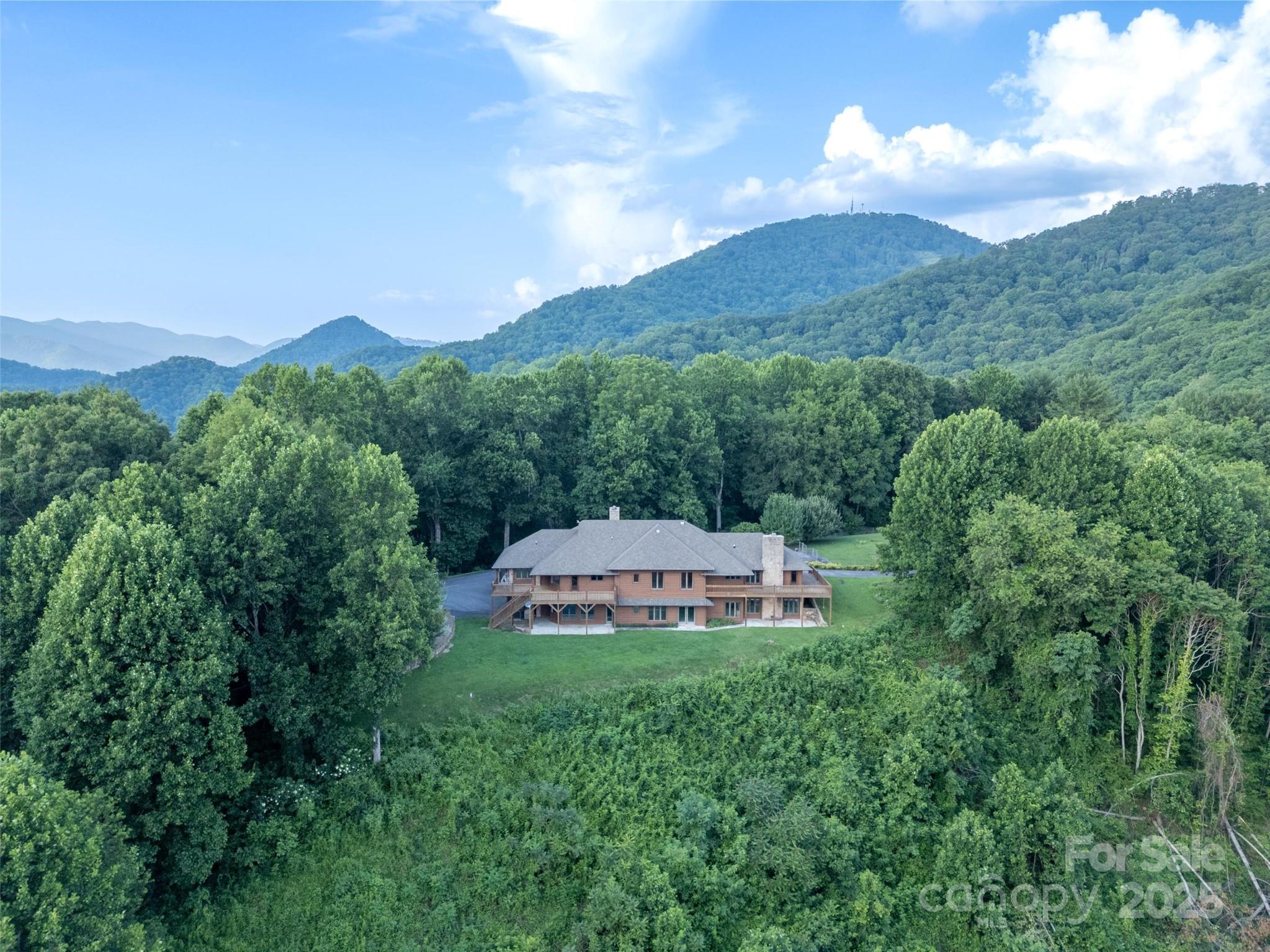 1087 Brigadoon Drive