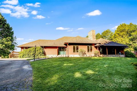 1087 Brigadoon Drive Clyde NC 28721
