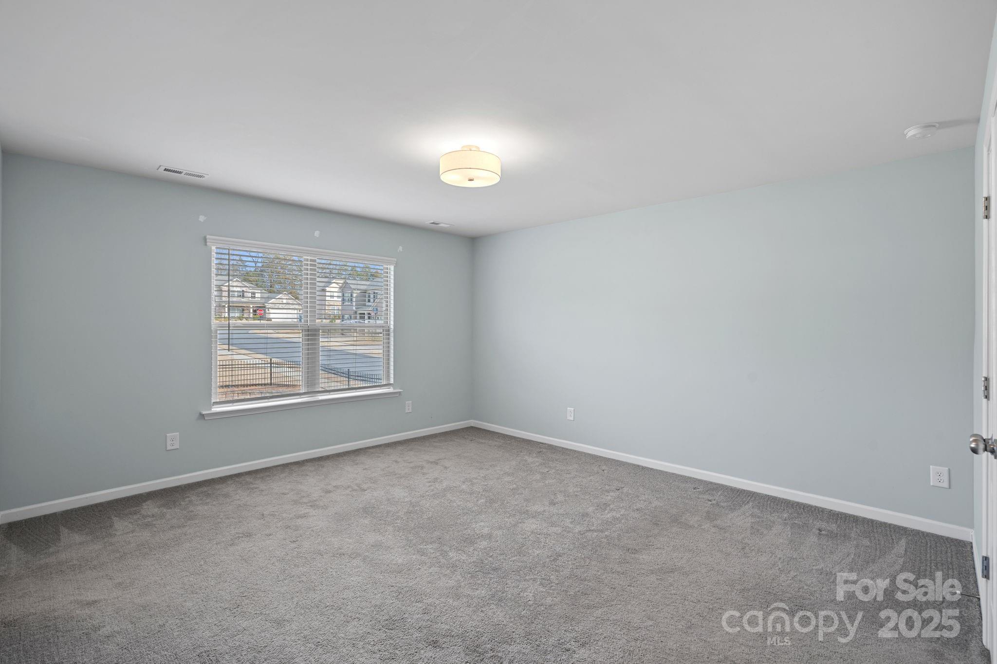 Queensbridge - Residential