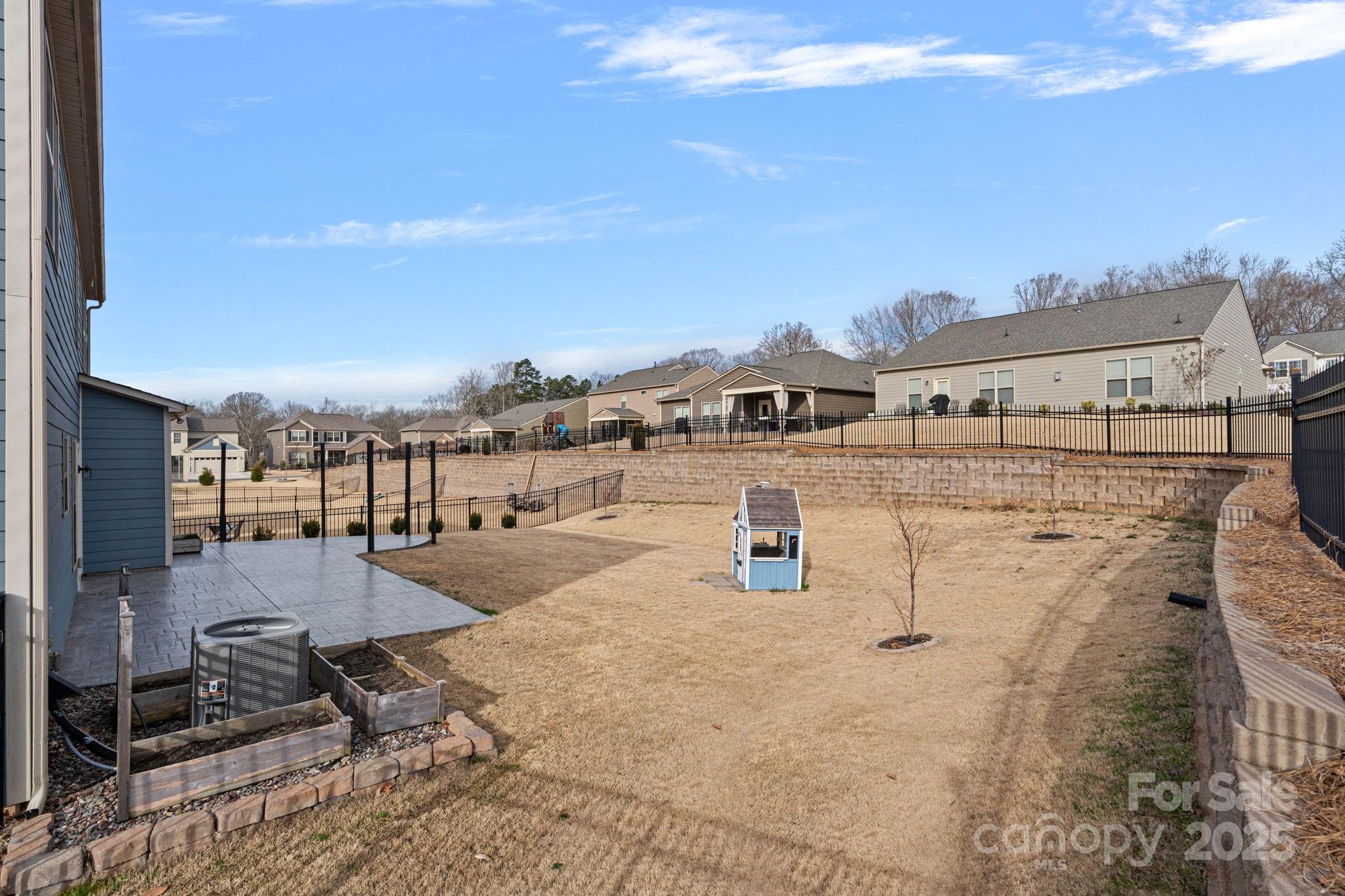 Queensbridge - Residential