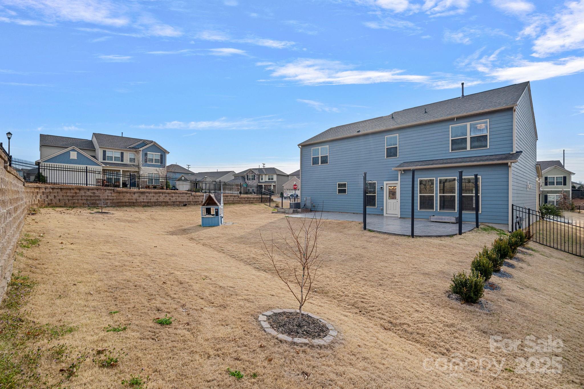 Queensbridge - Residential