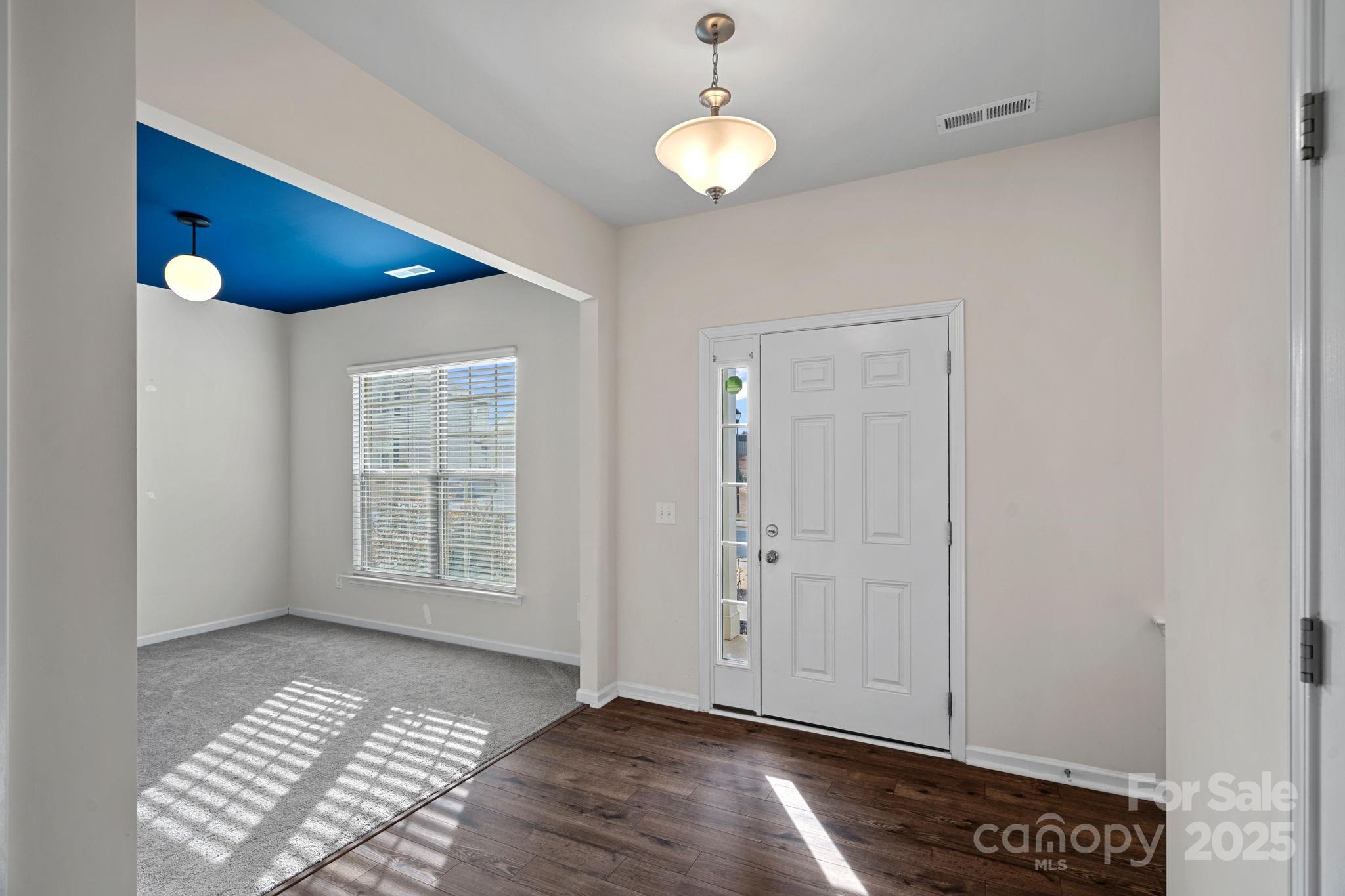 Queensbridge - Residential