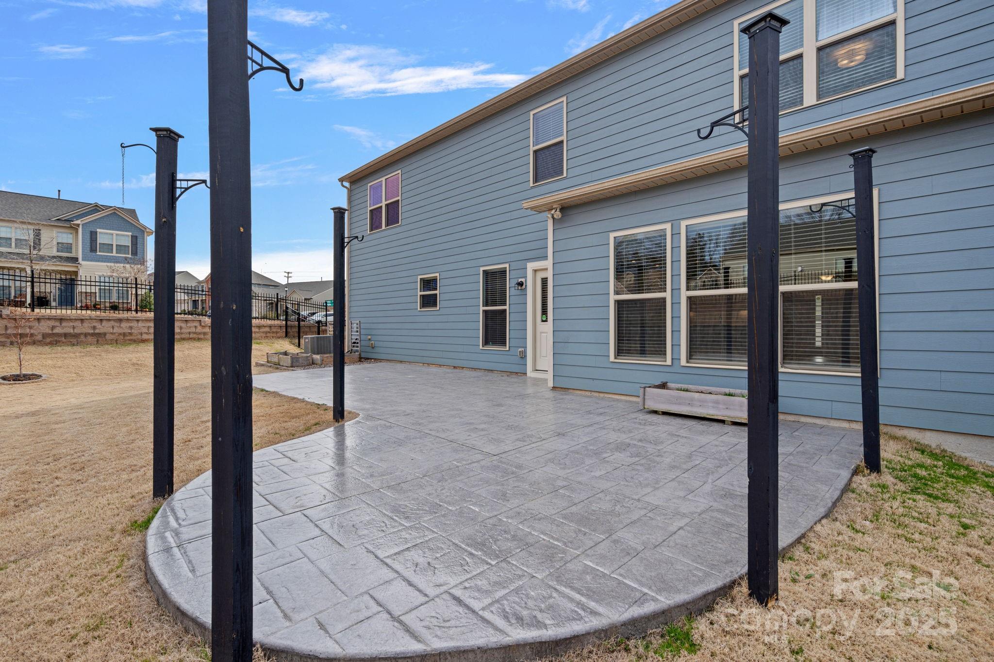 Queensbridge - Residential