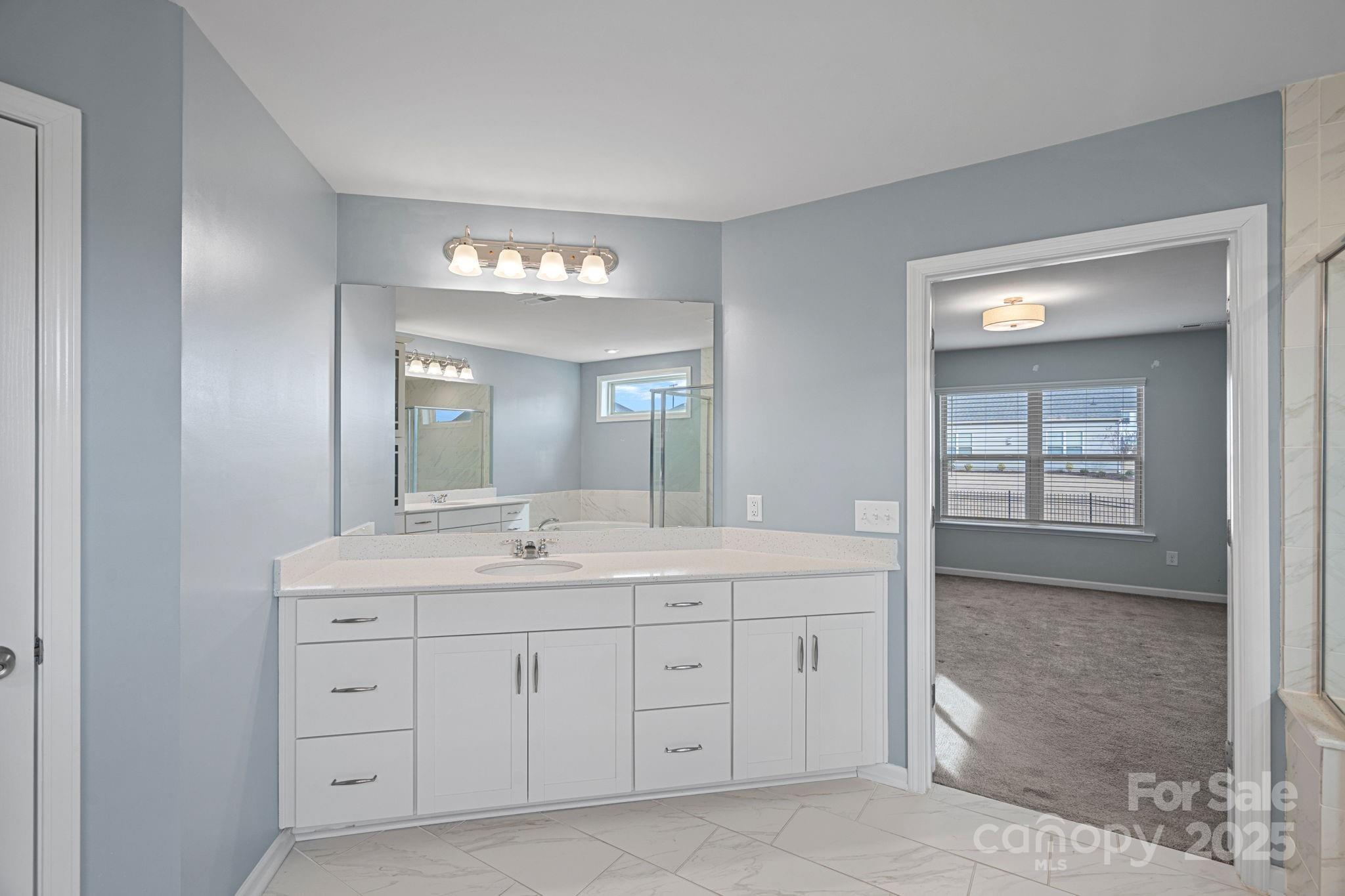 Queensbridge - Residential