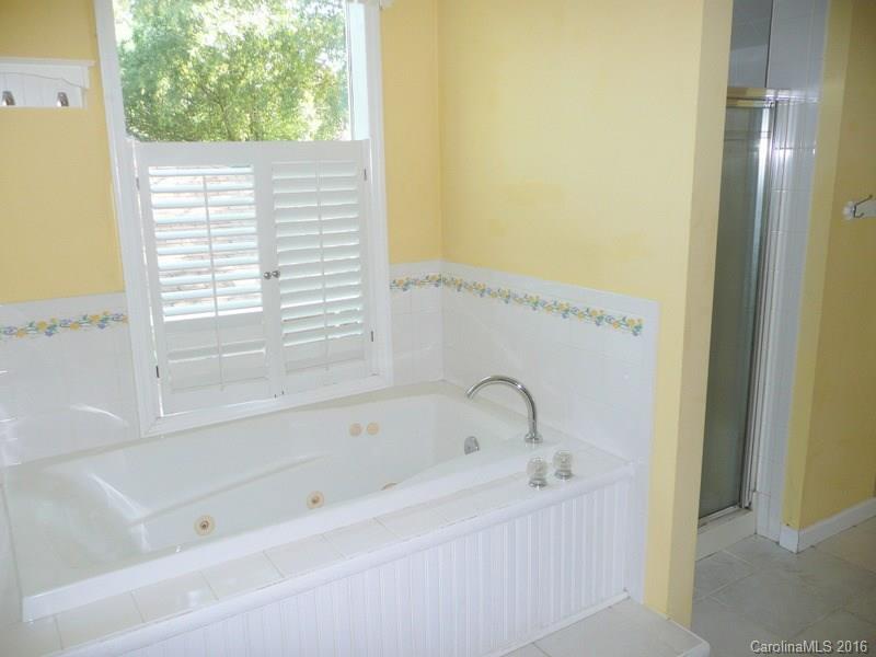 Plaza - Residential Lease