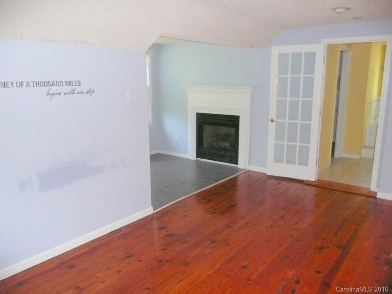 Plaza - Residential Lease