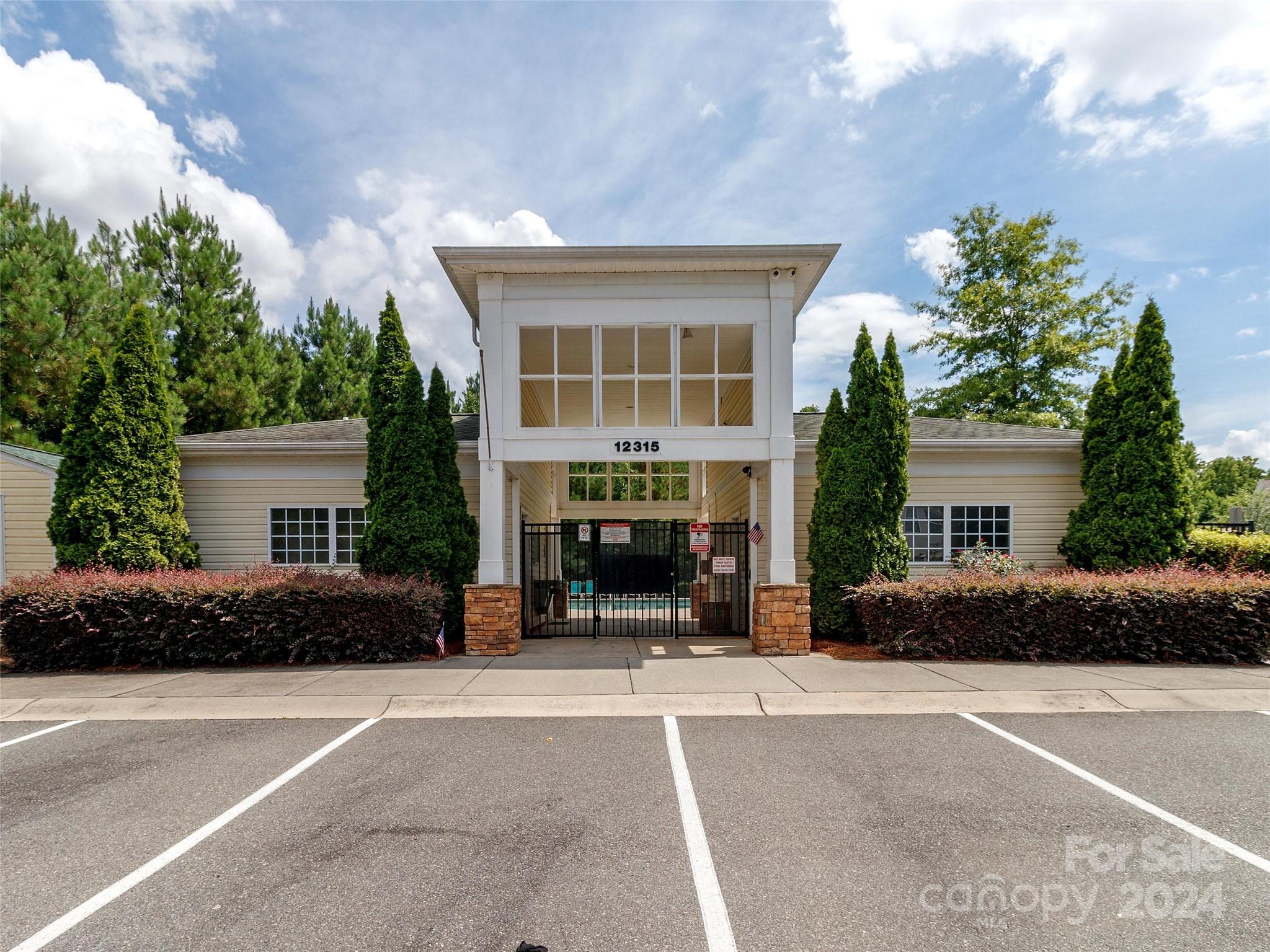 Falcon Ridge - Residential