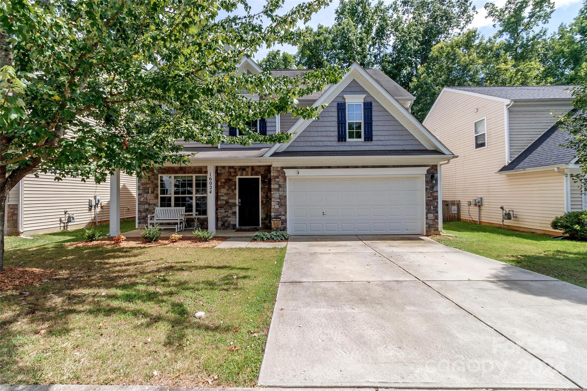 Falcon Ridge - Residential