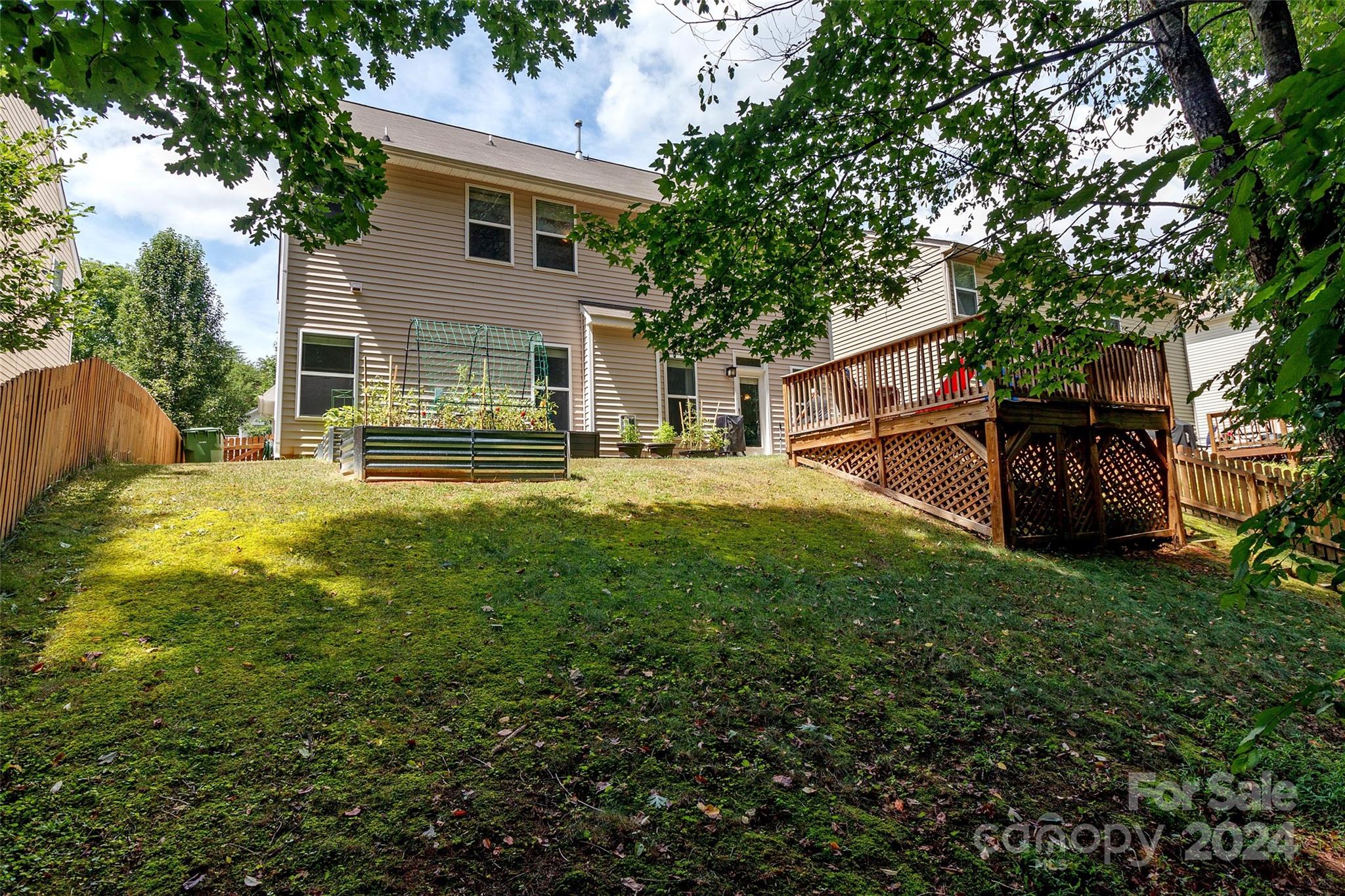 Falcon Ridge - Residential