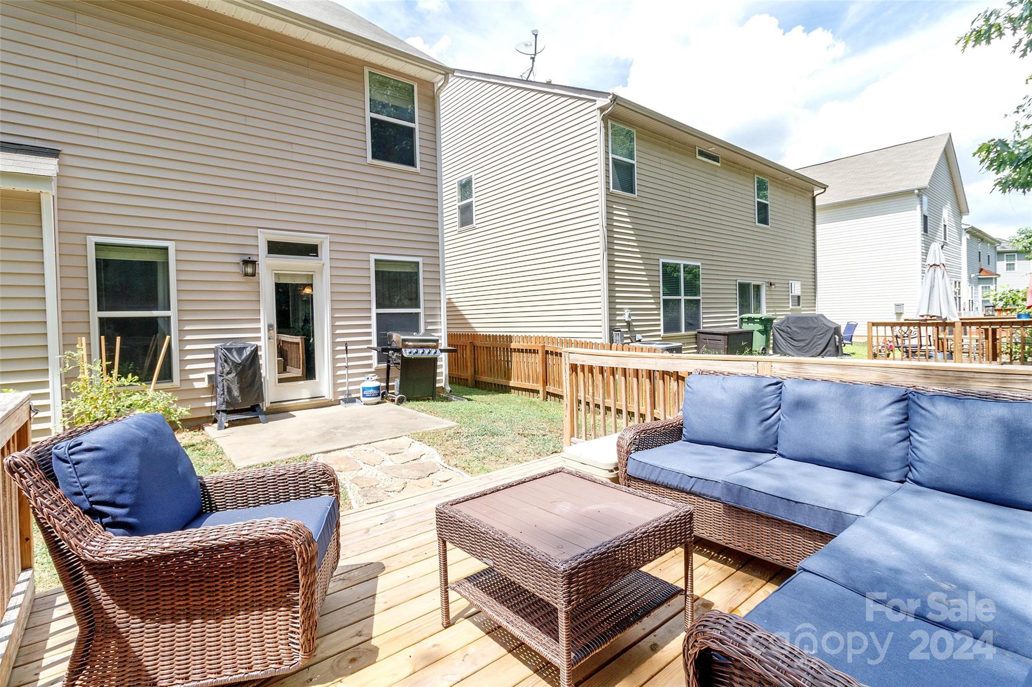 Falcon Ridge - Residential