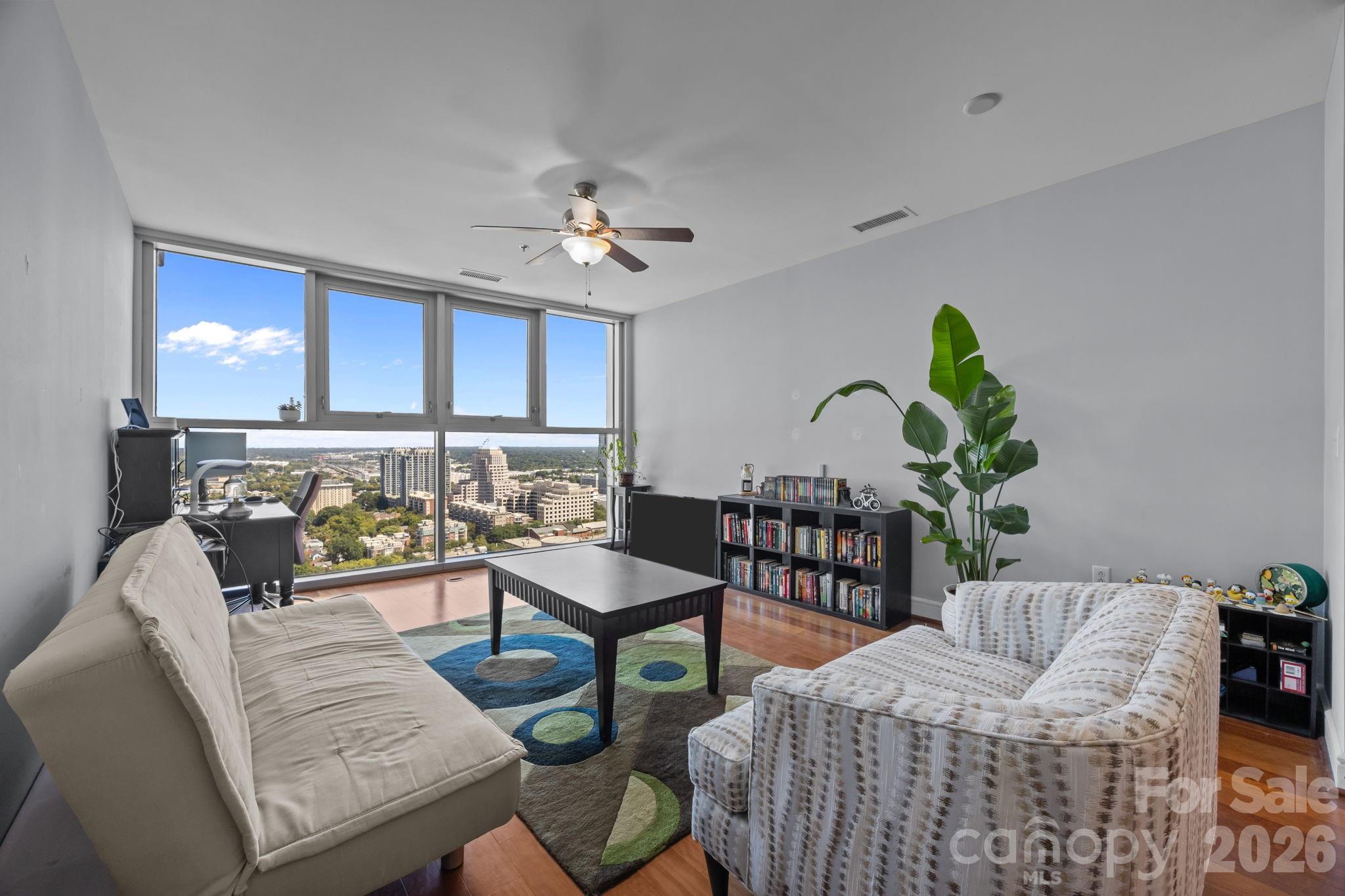 333 W Trade Street 2603