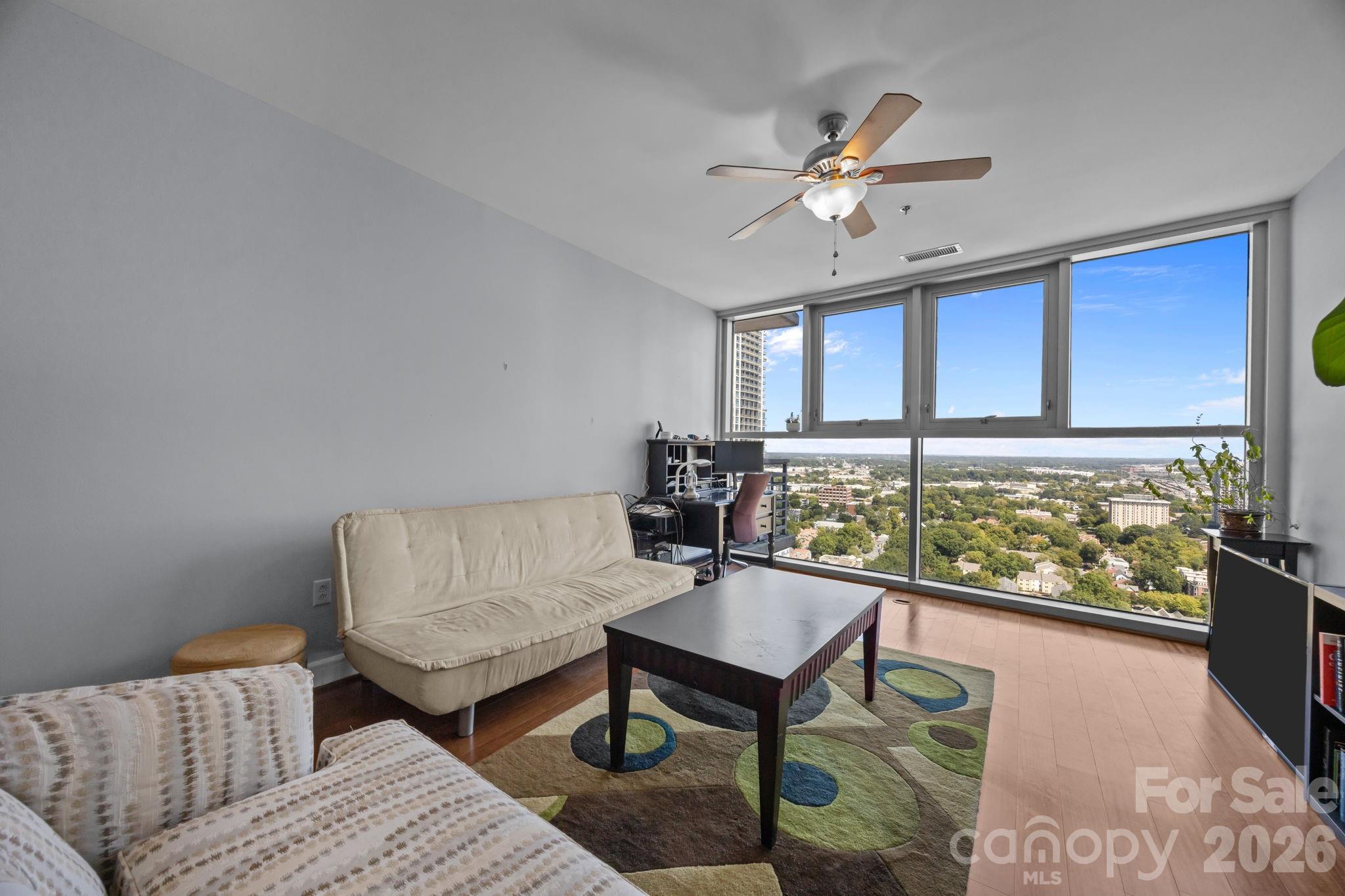 333 W Trade Street 2603