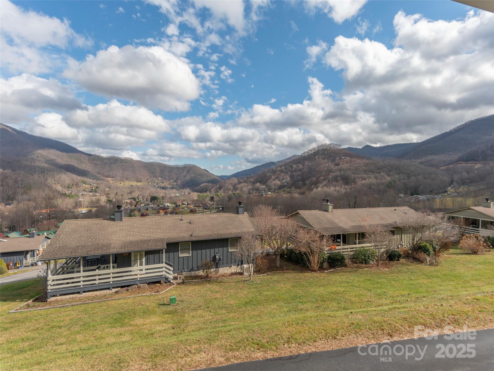 10 Onyx Lane