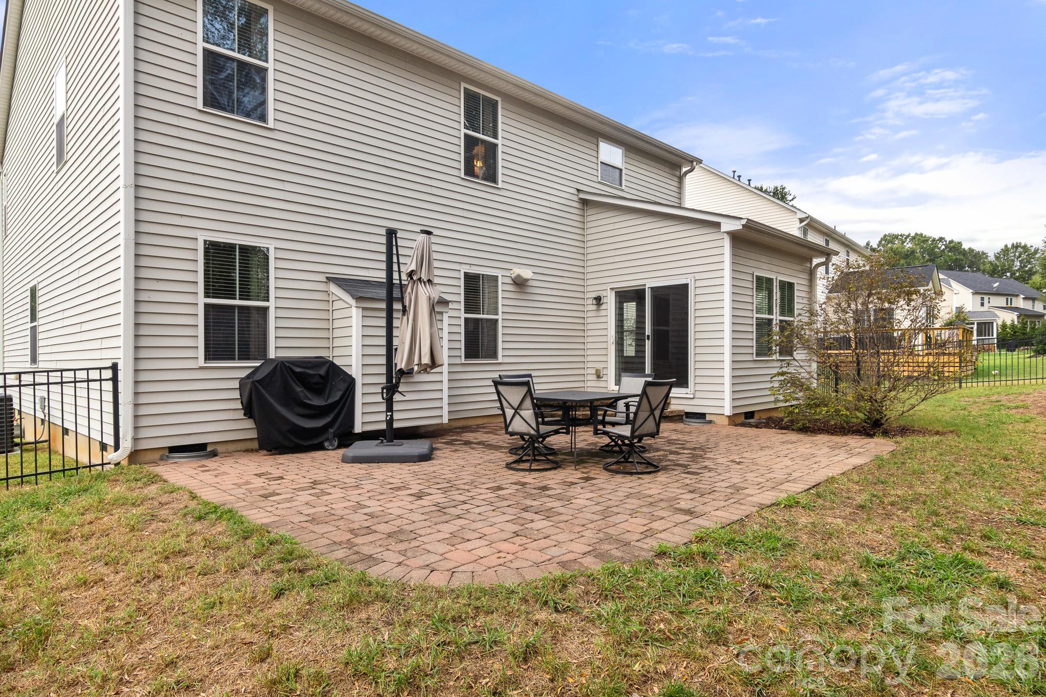 338 Lorraine Road