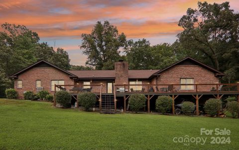 A home in Hendersonville