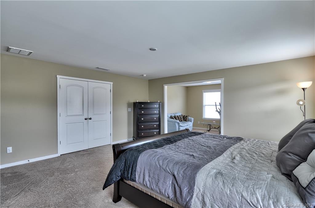 Stratford Pond - Residential