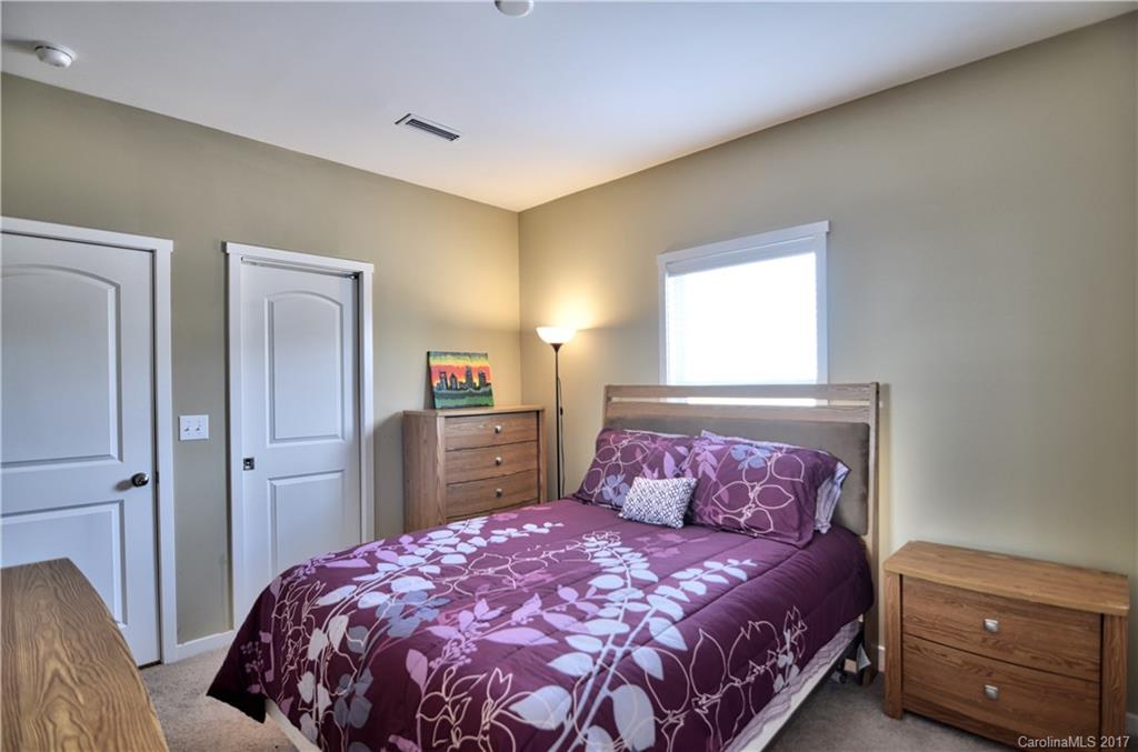 Stratford Pond - Residential