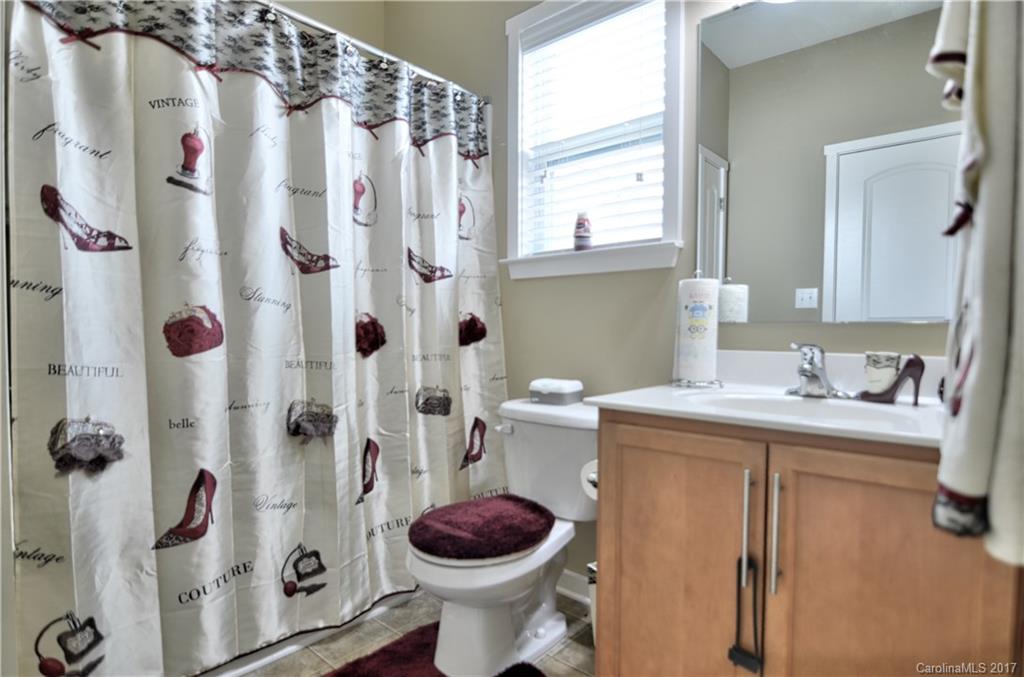 Stratford Pond - Residential