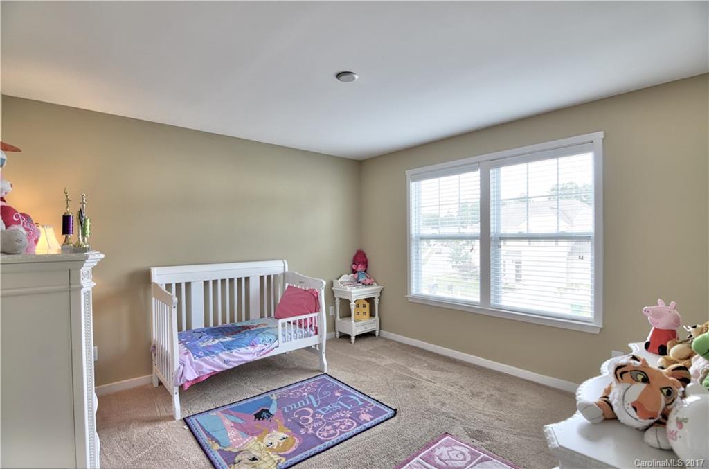 Stratford Pond - Residential