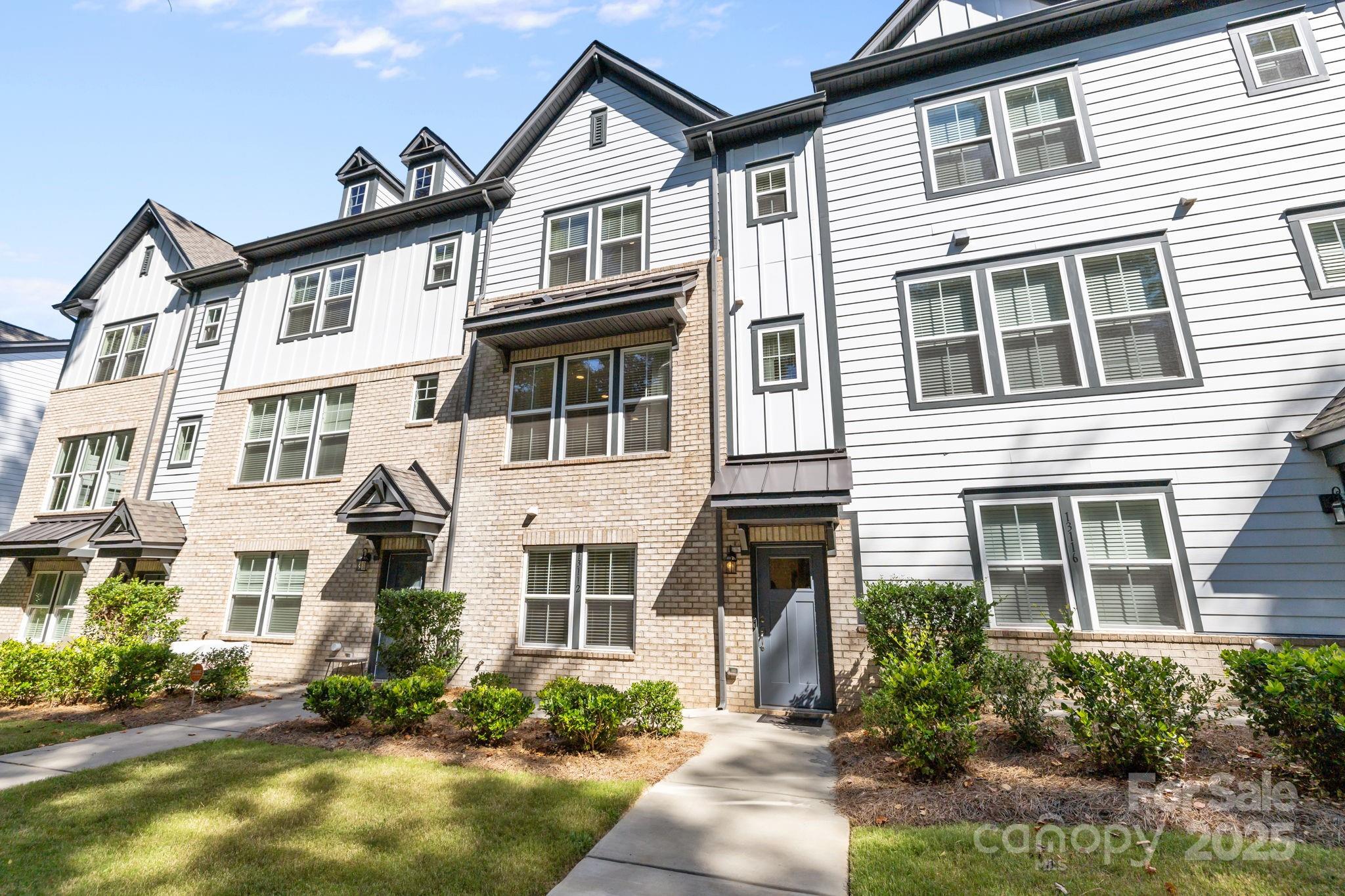 13112 Simoneaux Lane