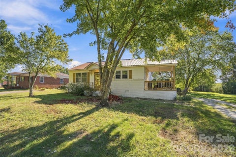 Photo of 1612 Hawfield Road, Charlotte, NC 28214 (MLS # 4438082)