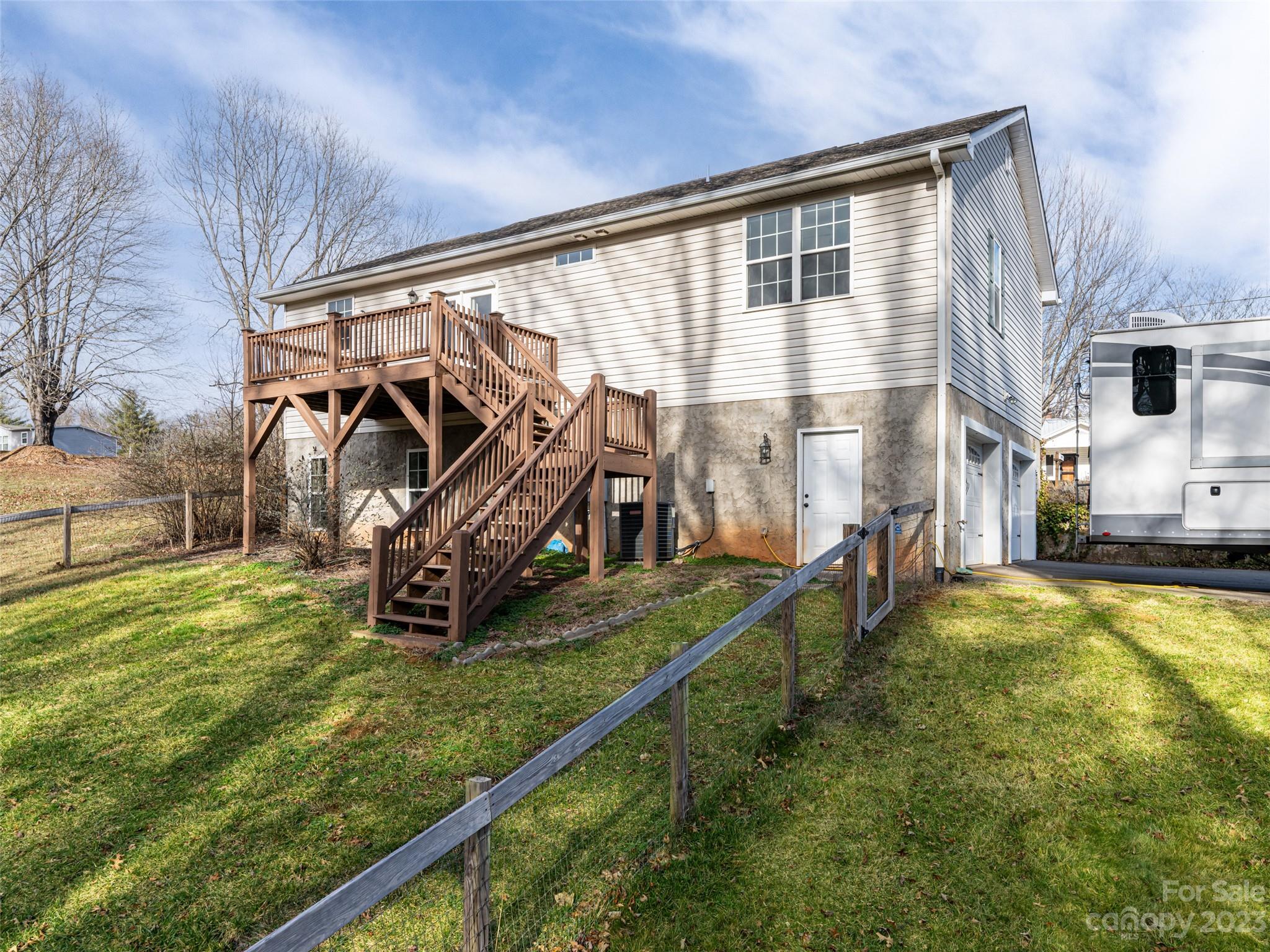 Alexander Meadows - Residential