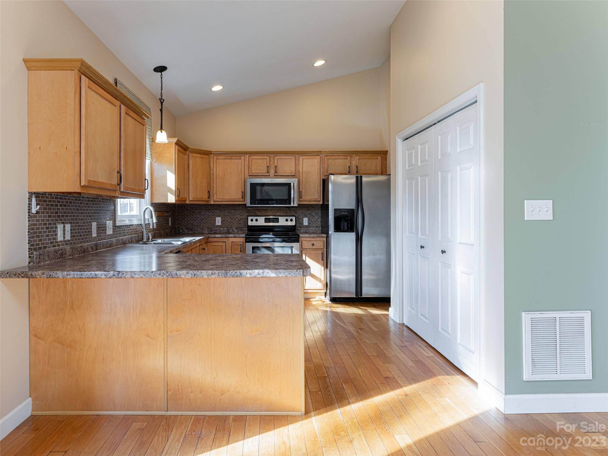 Alexander Meadows - Residential