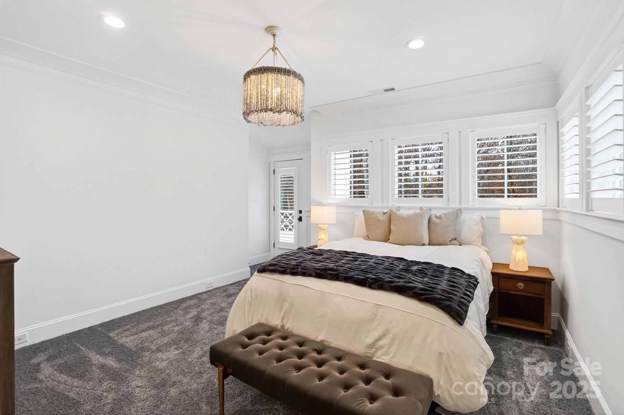 Saylors Watch - Residential